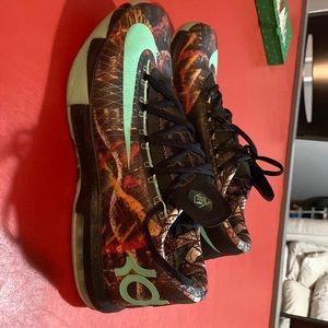 KD VI Gumbo Size 11